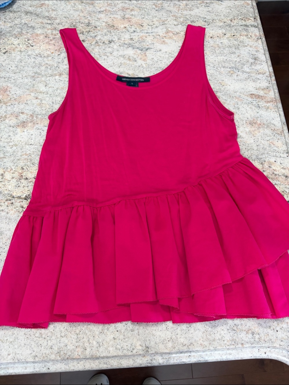 10/$30 French Connection Fuchsia Peplum Ruffle-Hem Tank